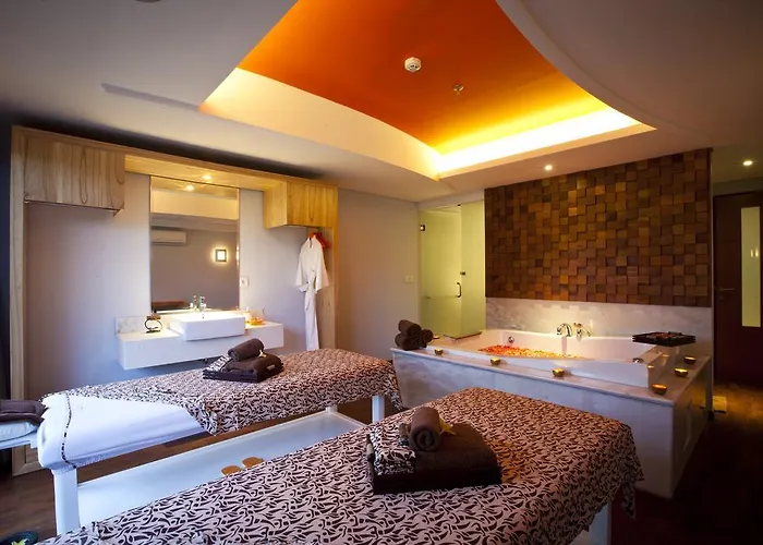 ホテル The Jimbaran View 4*